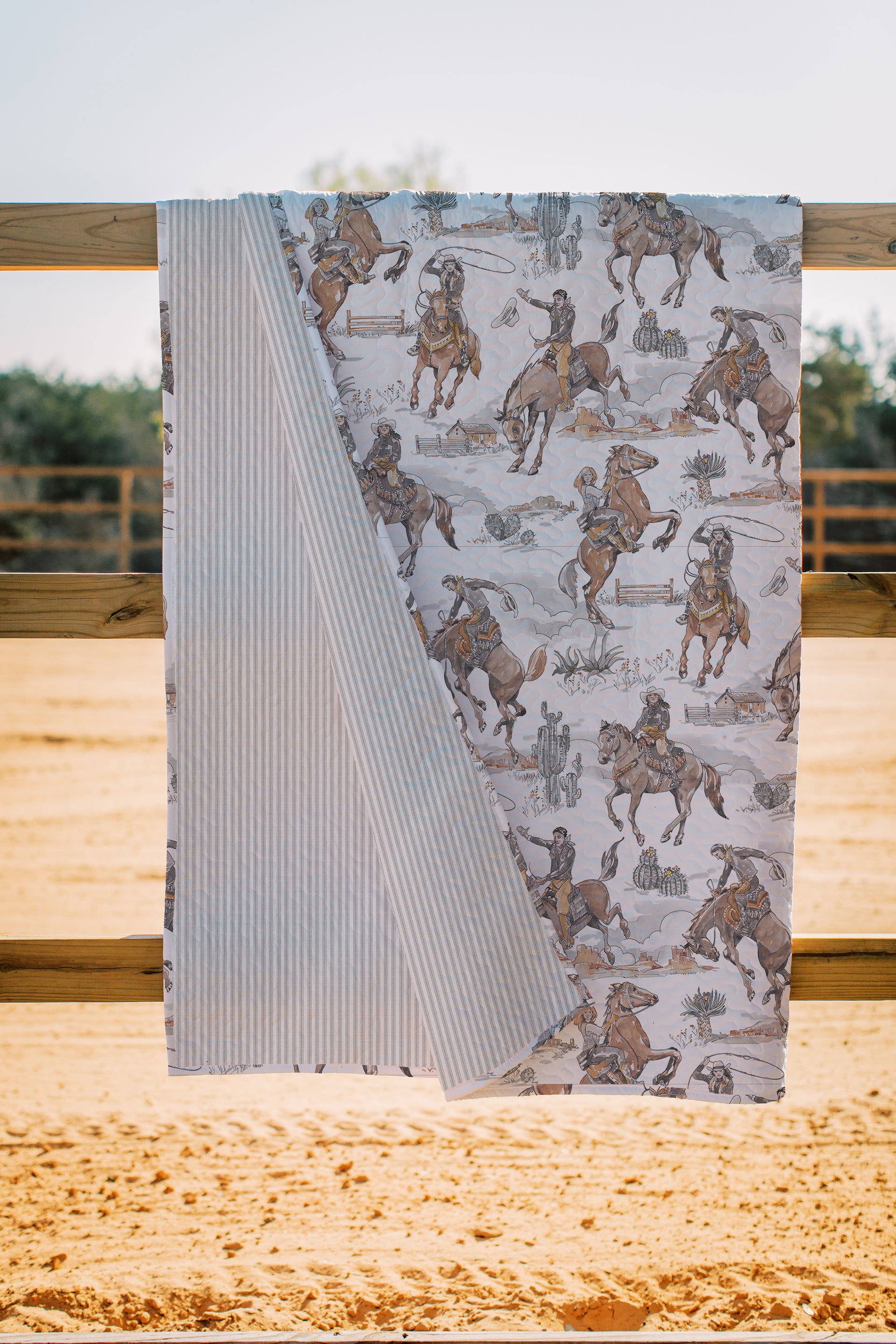 Birdie Neutral Quilt - King Sham
