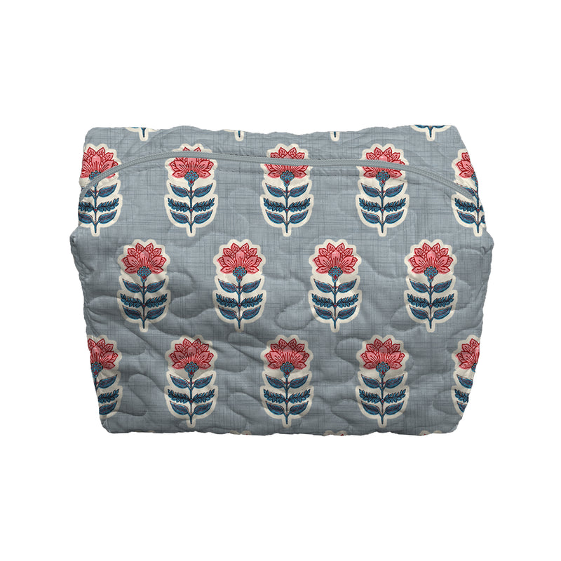 Erin and Ben Co. Sadie Floral Icon Blue Quilted Makeup Bag